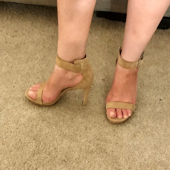 Tan Calvin Klein Vivian Suede Strappy Sandle Size - Picture 6 of 8